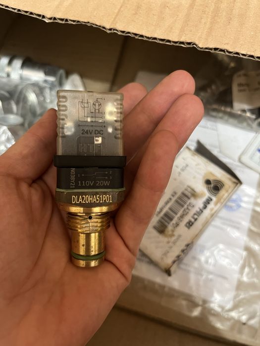 электрогидравлический клапан MP Filtri DLA20HA51P01 (Made in Italy).