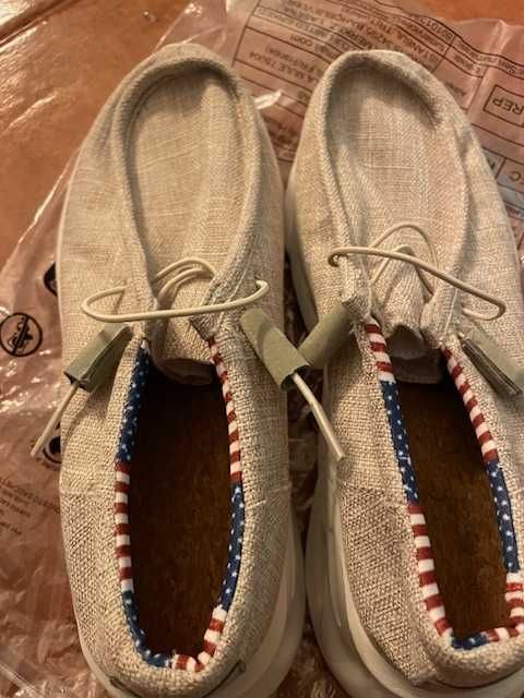 "Novos" Sapatos Casual