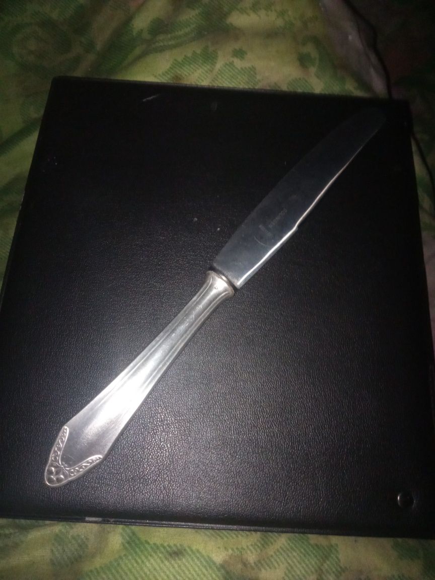Srebrny nóż Solingen cosa