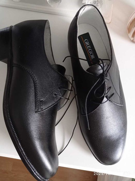 buty skórzane wizytowe Gregor 43 nowe