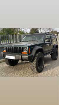 Jeep Cherokee Sport (XJ) 2.5