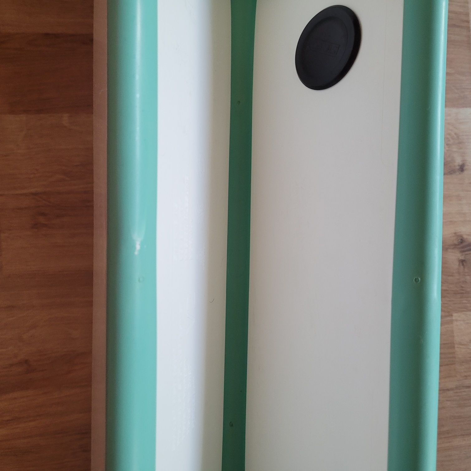 Wanienka Stokke Flexi Bath z nowym stojakiem