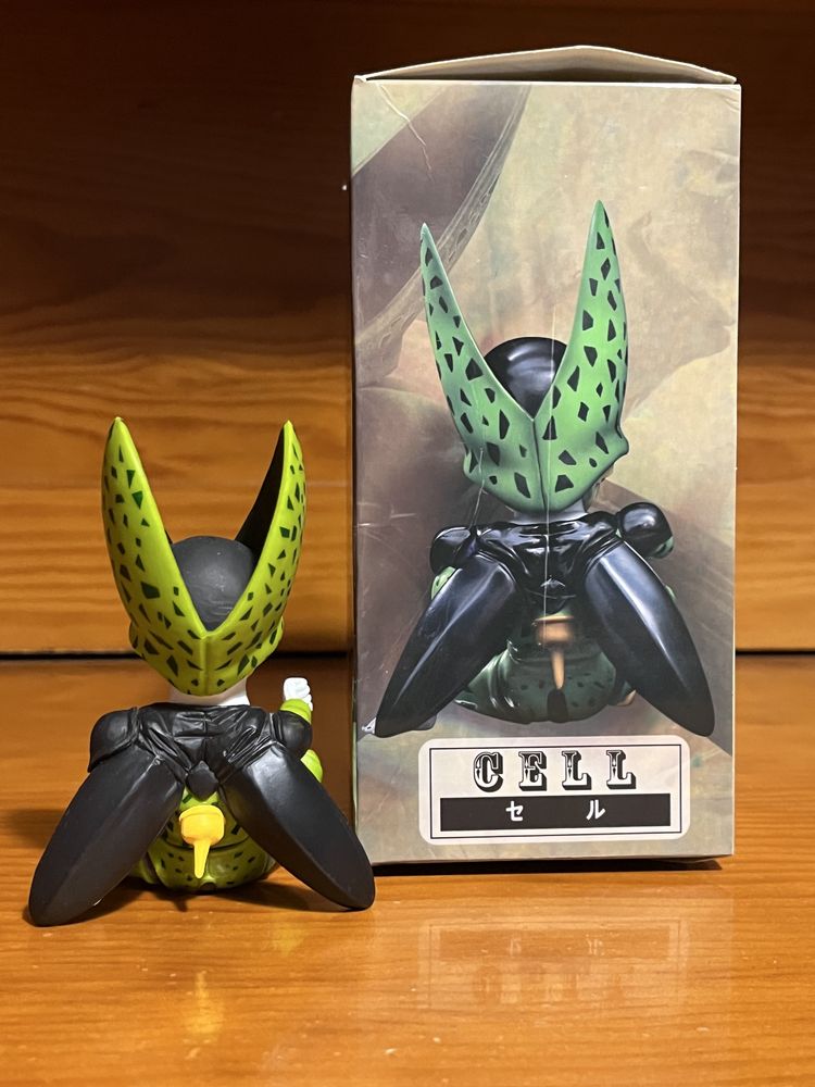 Figura Cell dragon ball z como nova