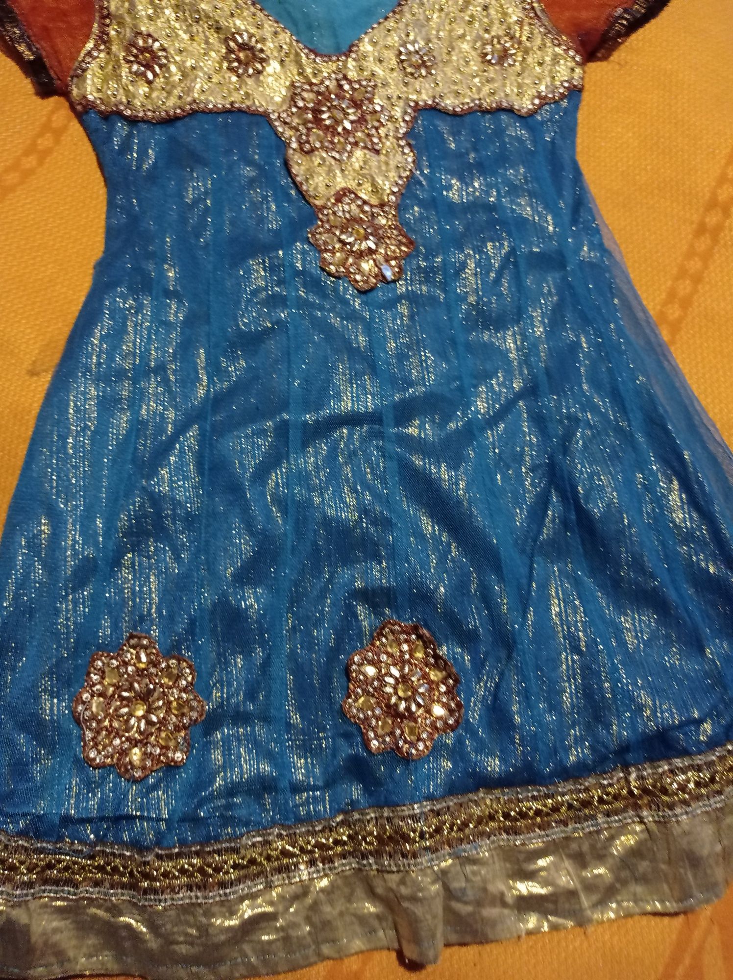 Красивый восточный костюм индийский костюм платье сари 122/128