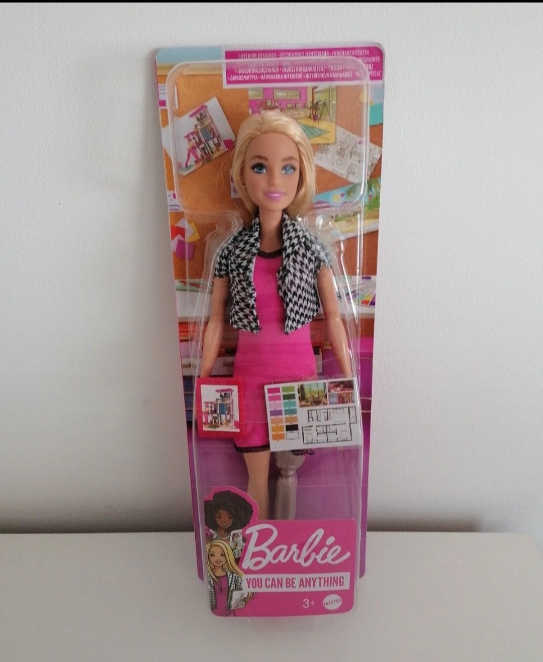 Nowa, zapakowana lalka Barbie