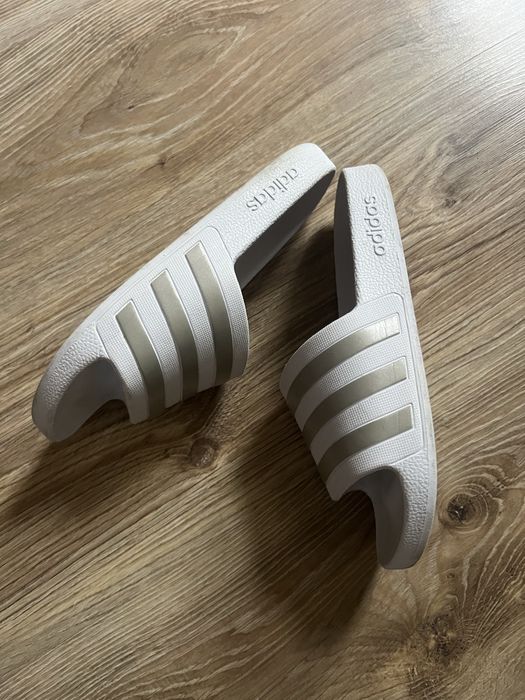 Жіночі оригінальні тапочки Adidas 37-38 розмір