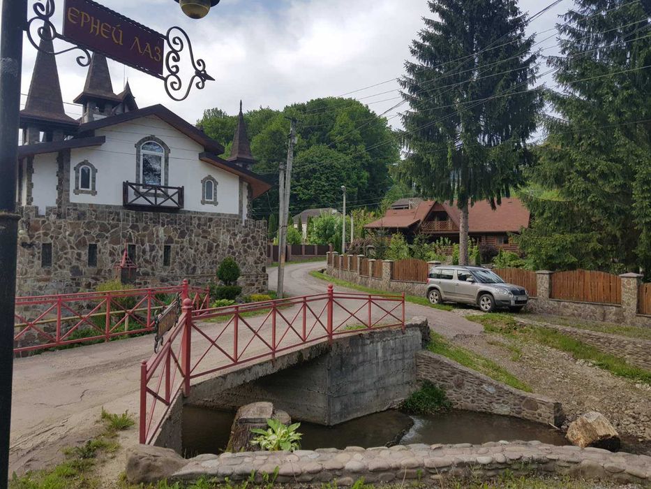 Шаян, вул. Центральна. Оренда дерев'яного котеджу