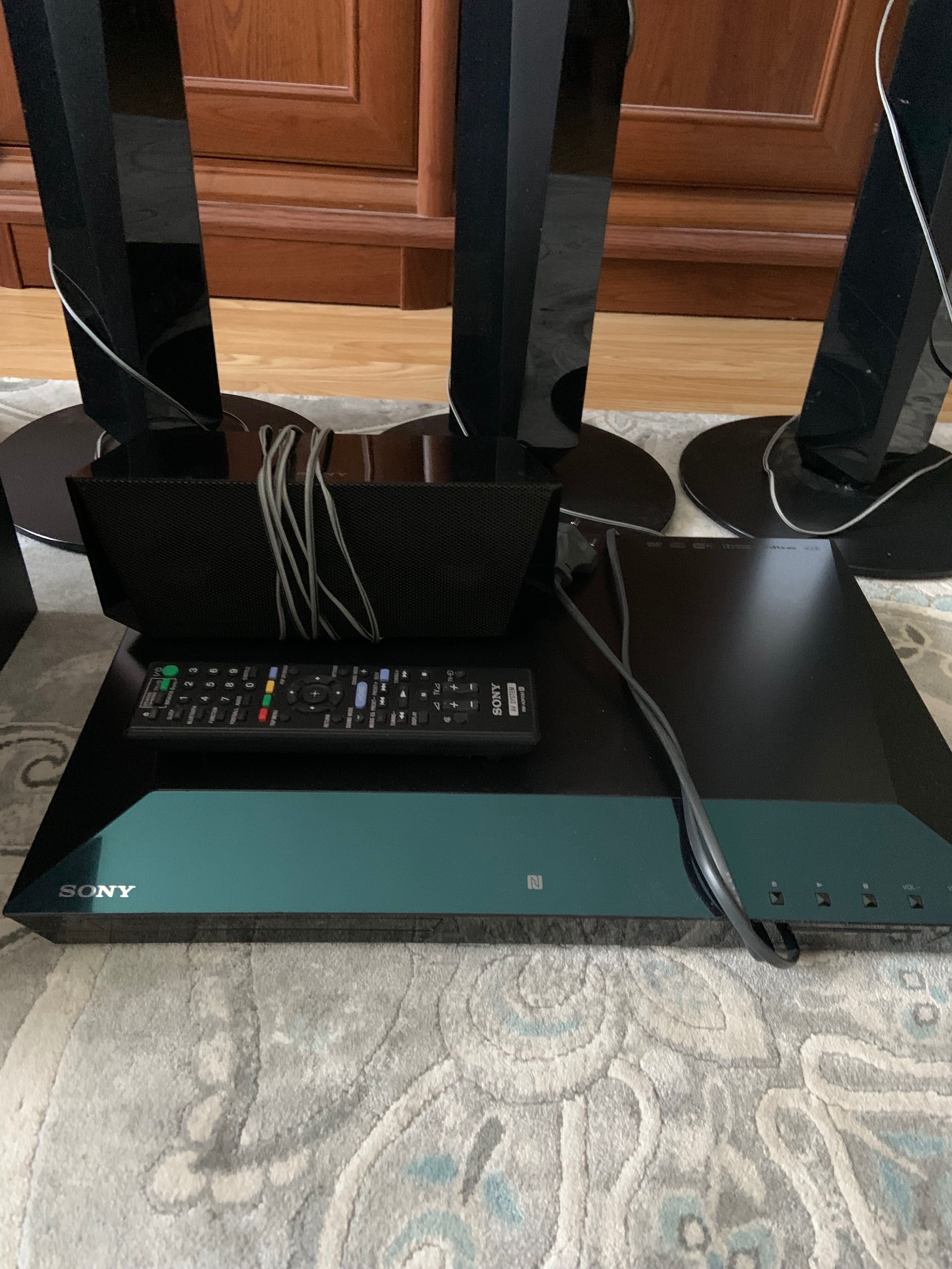 KINO DOMOWE SONY 5.1 z blueray