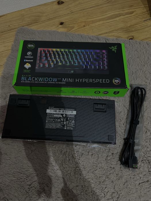 Razer Blackwidow v3 mini Hyperspeed