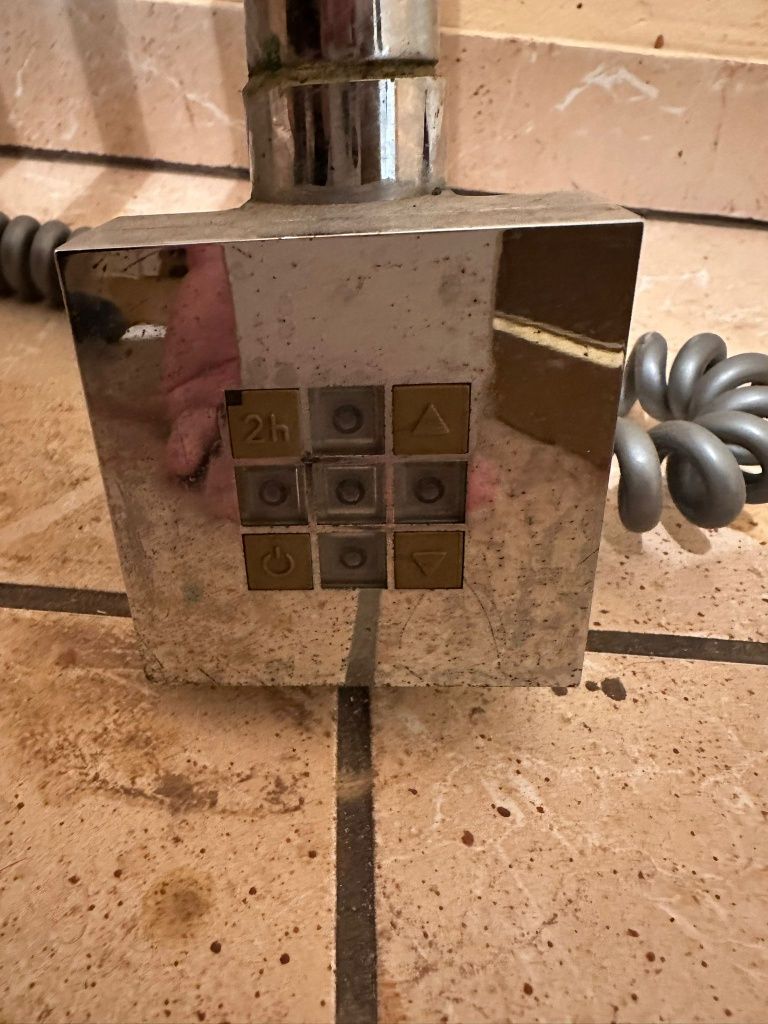 Grzejnik wraz z grzałka elektryczna KTX-2 1000w