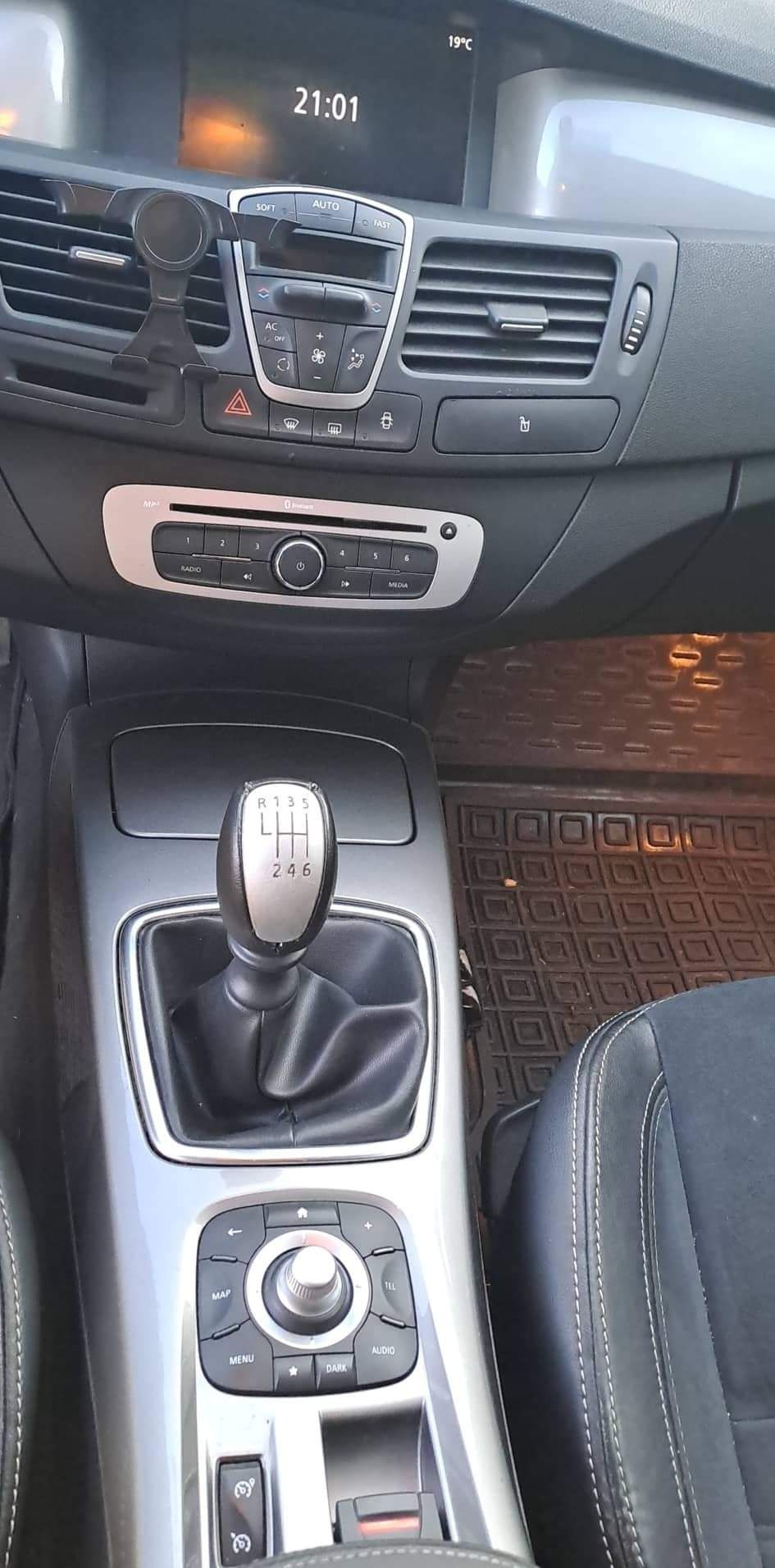 RENAULT LAGUNA lll   2013p.
