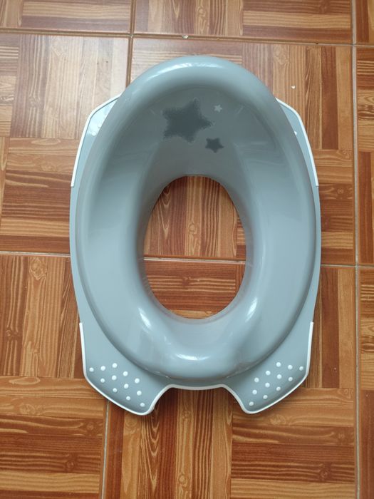 Redutor sanita de criança como novo