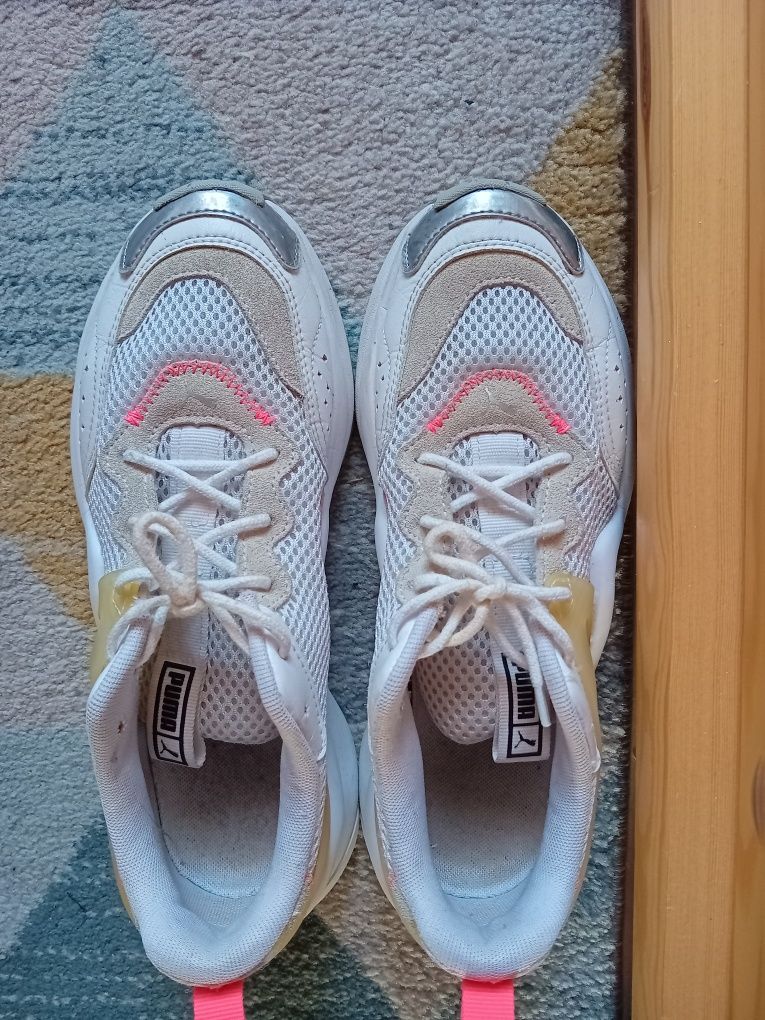 Buty PUMA białe 38,5