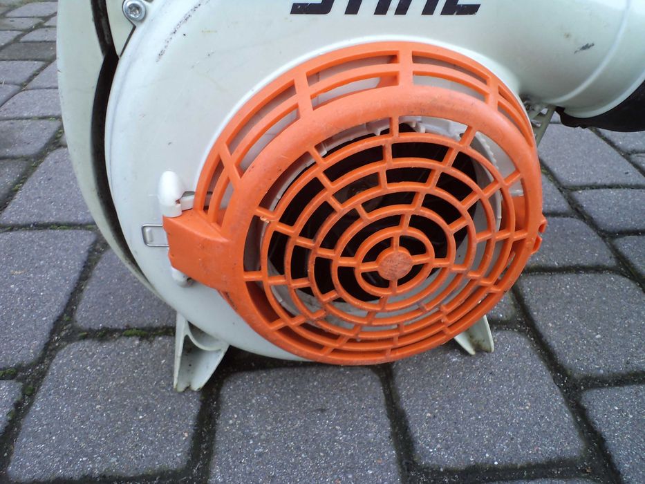 Dmuchawa spalinowa do liści STIHL SH 85 WYSYŁAM