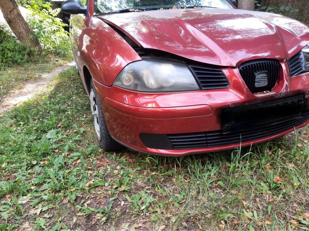 sprzedam uszkodzone auto