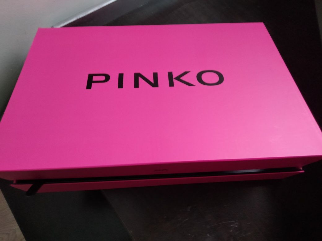 Mala Pinko como niva