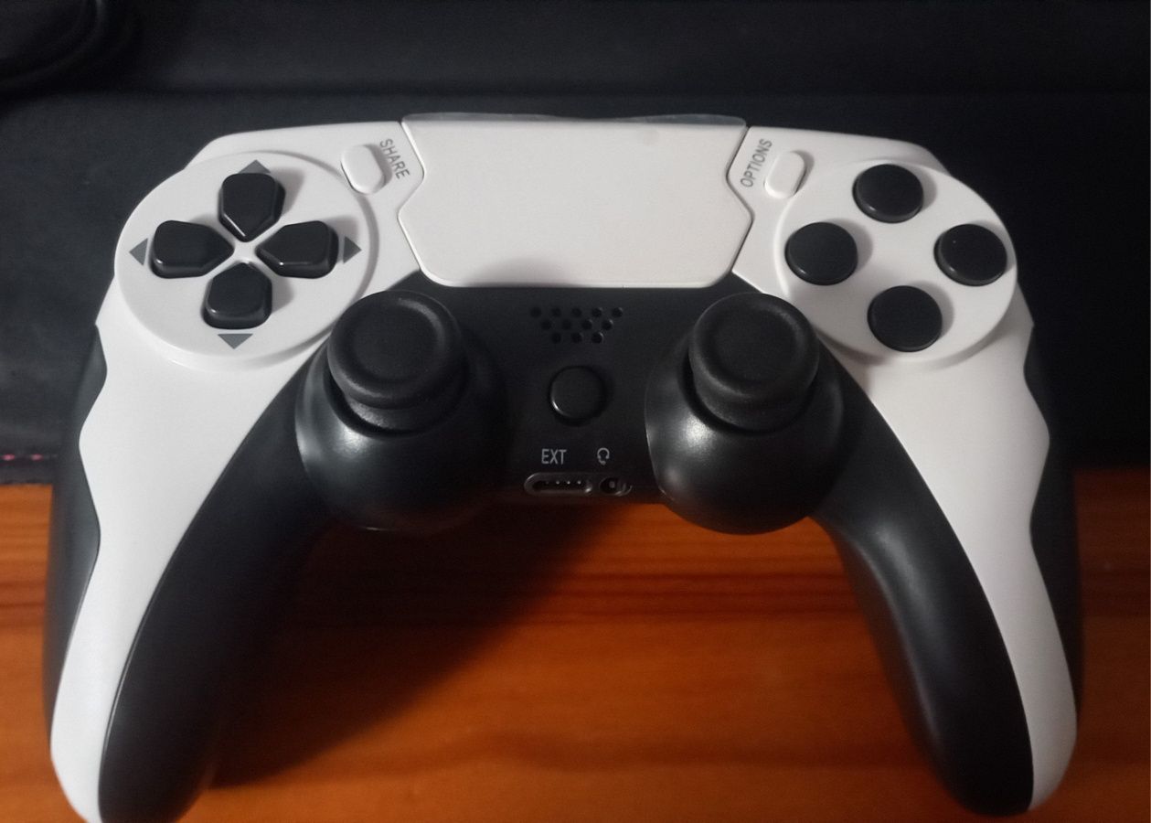Comando PS4 novo