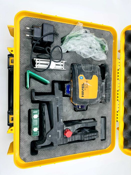 Niwelator Nivel CL4D-G Zielona wiązka – profesjonalny sprzęt!