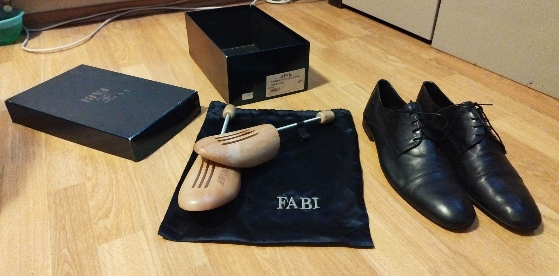 Buty wyjściowe firmy FABI