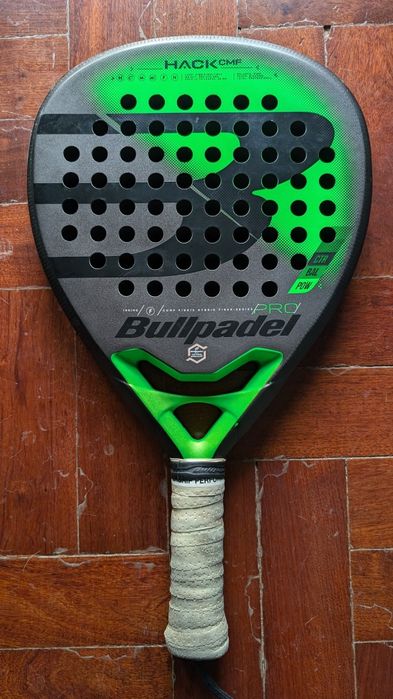 Bullpadel Hack Comfort 21