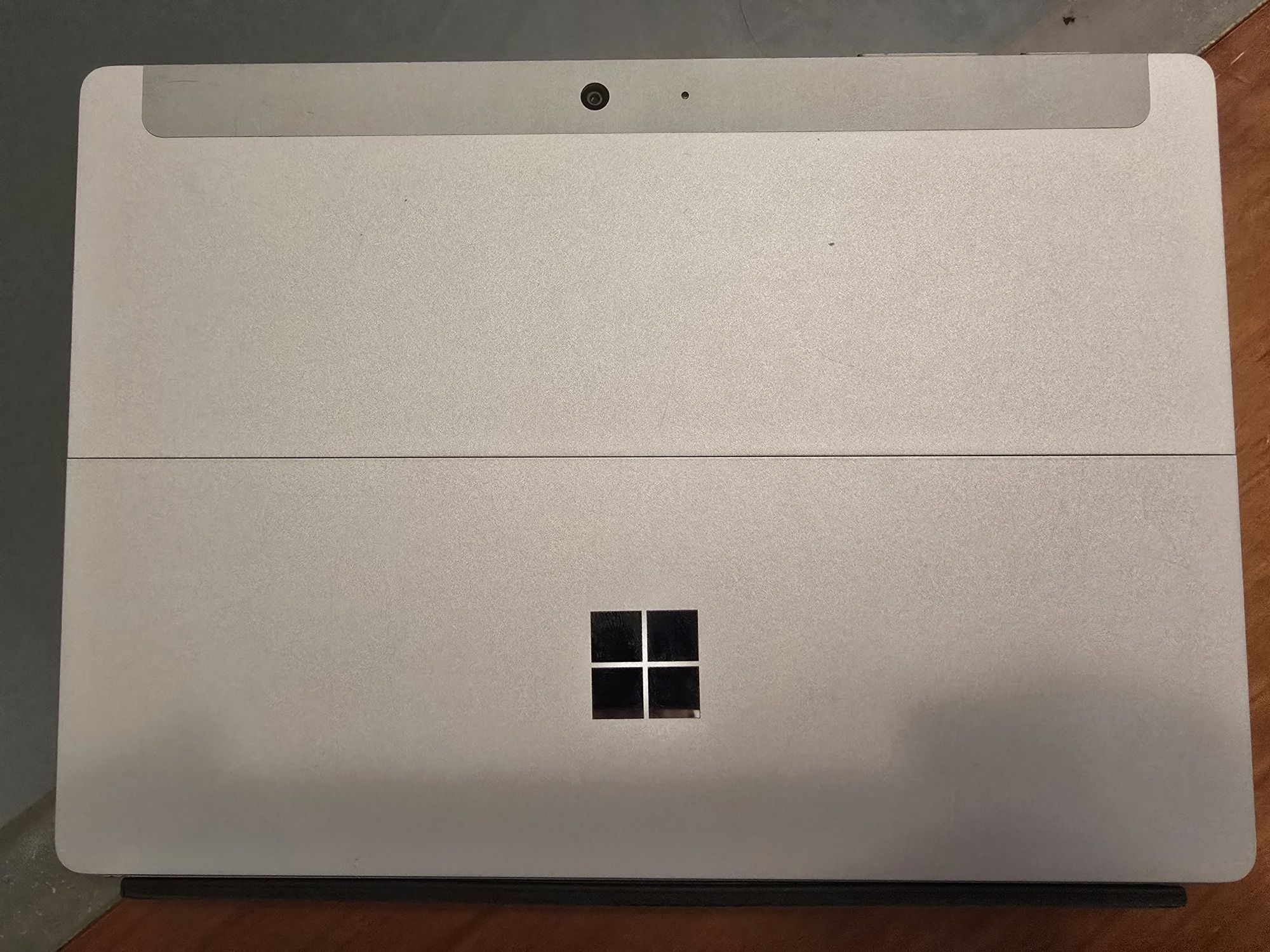 Microsoft Surface Go Modelo 1824