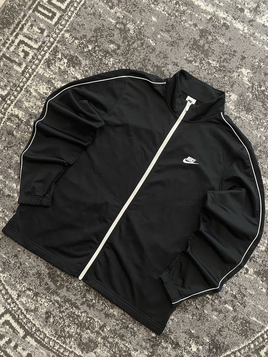 Олімпійка Nike NSW L-XL розмір чорного кольору нові колекції