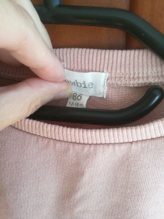 Bluza sweterek Newbie koronka roz 86