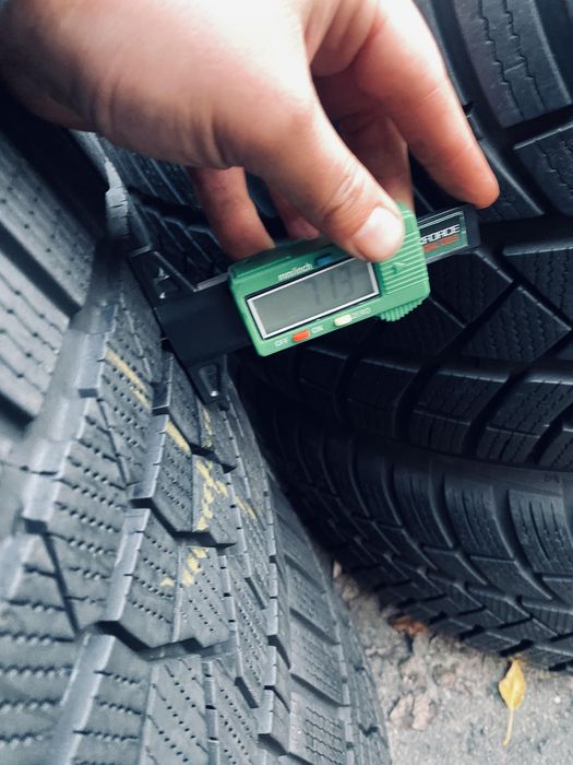 275 40 20 Continental Ts860S SSR 2024 95%