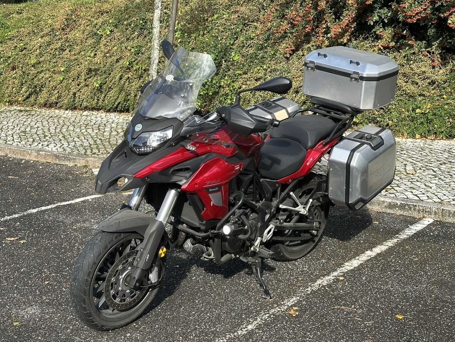 Benelli TRK 502 impecável