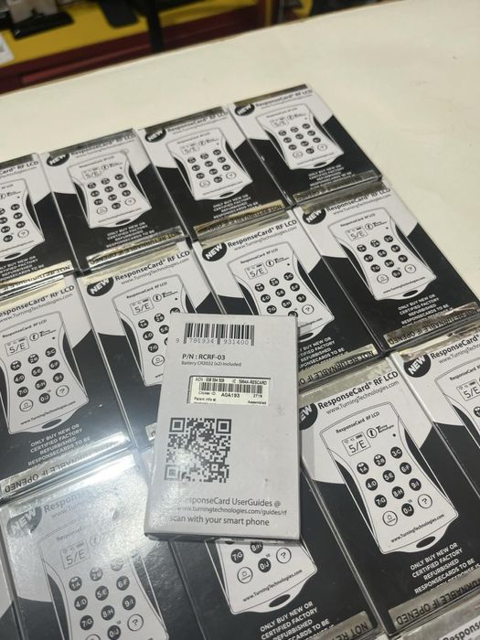 пульт голосования Turning Technologies ResponseCard RF LCD.