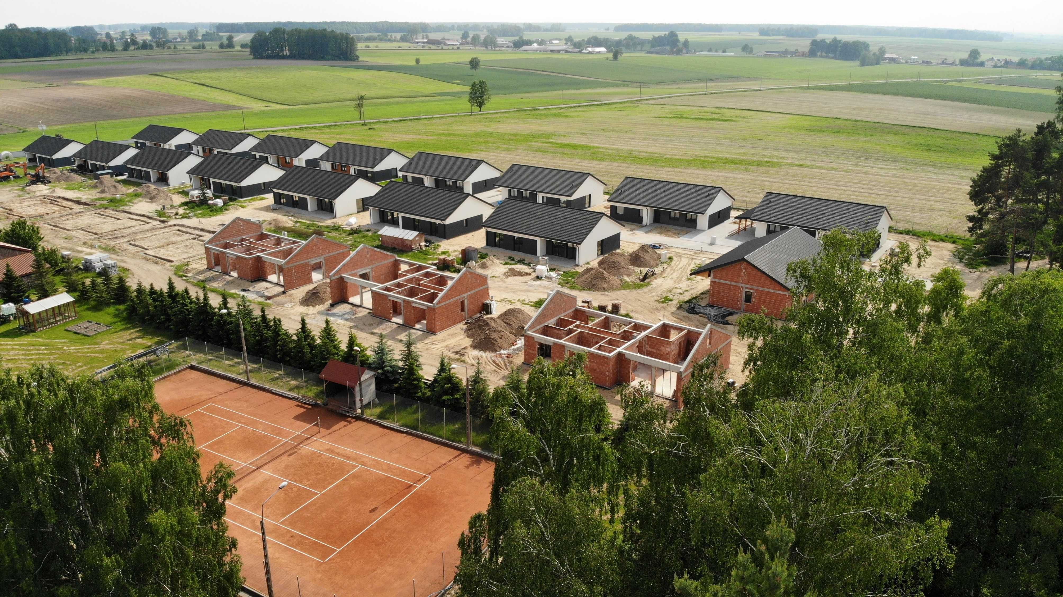 Parterowy, nowy wolnostojący dom 135 m2 / Zambrów