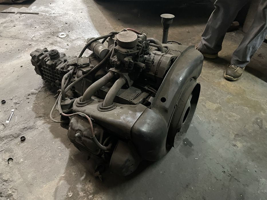 Motor citroen gsa 1300 com caixa de velocidades ( alternador vendido)