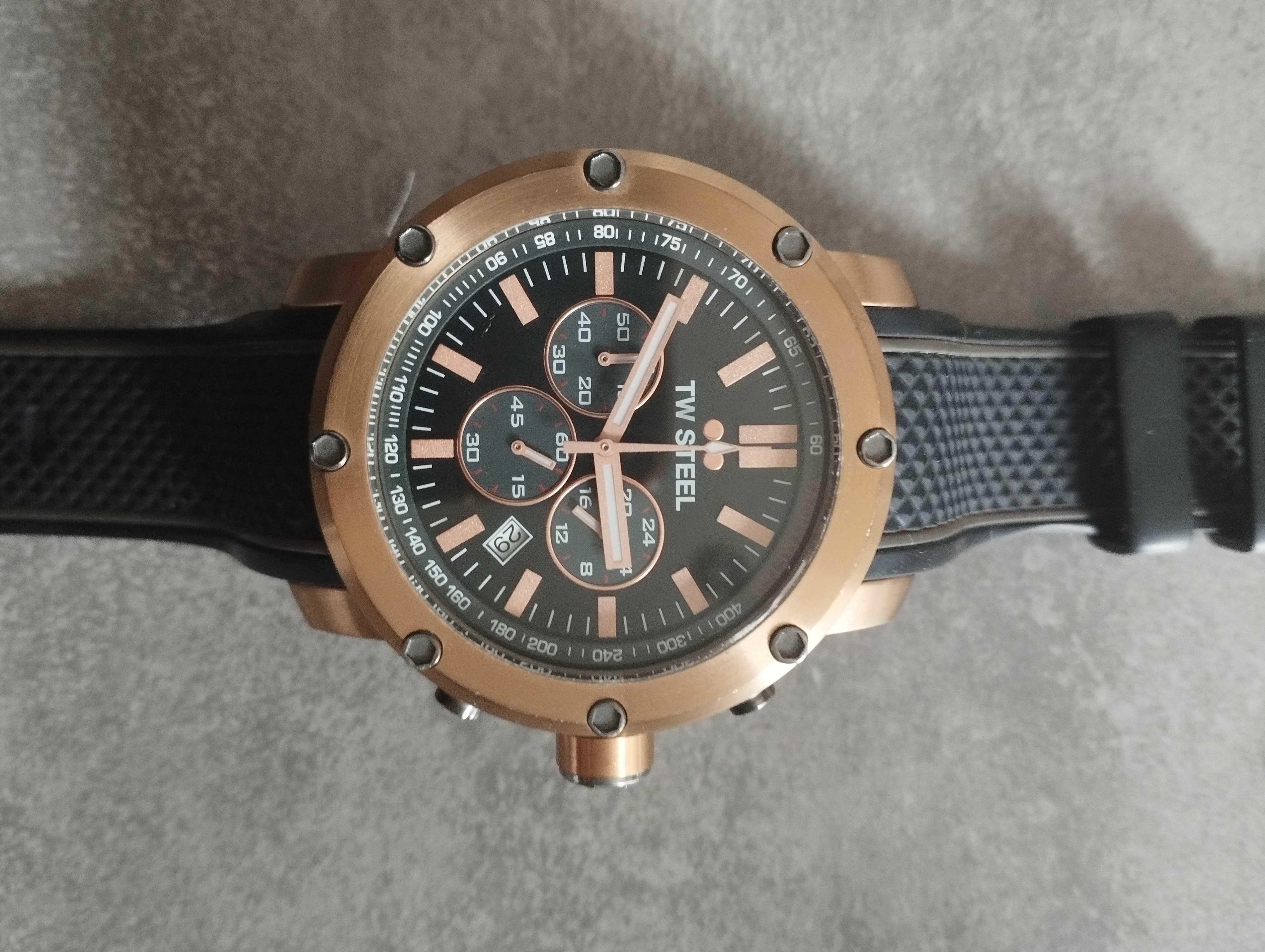 Zegarek TW Steel Ts5 G r a n d e u r Tech 48 mm 10 a t m