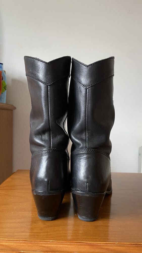 Botas cowboy da Zara, pele, em ótimo estado