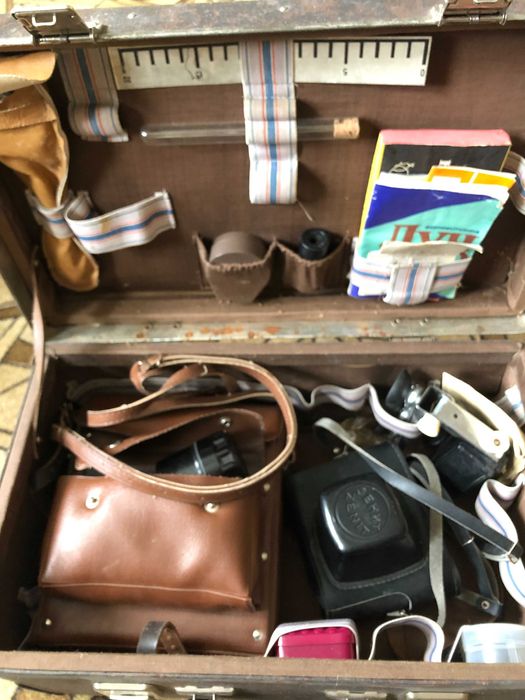 Фотоапарат "Зенит-Е"/Industar-50-2 та спалах "Луч-70"