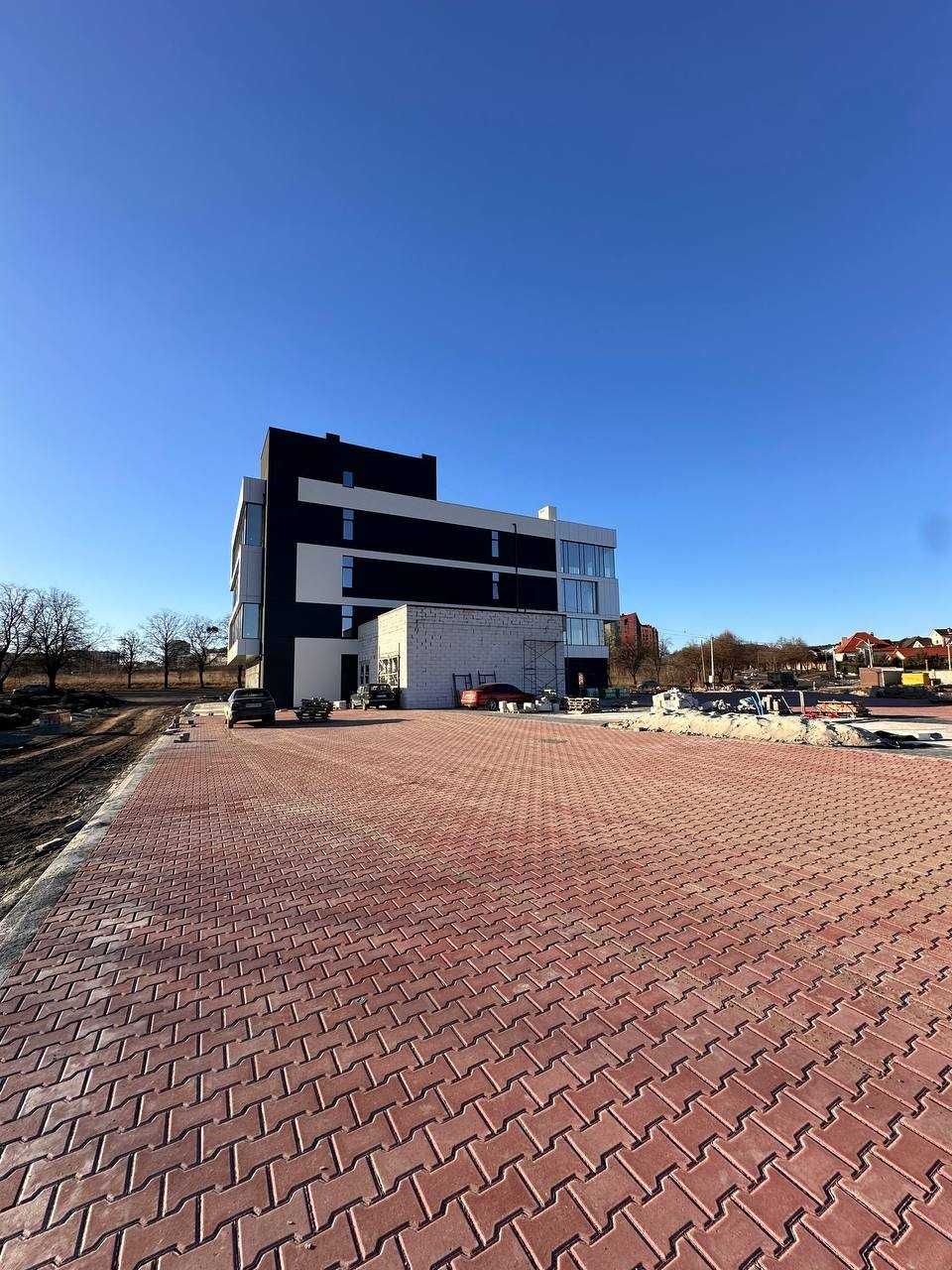 Оренда приміщень у новому БЦ DRIVE RV на Захисників Маріуполя.