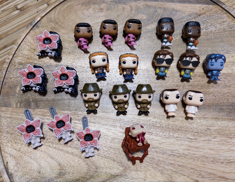 Kinder joy Stranger things/Дивні дива фігурки Fanko