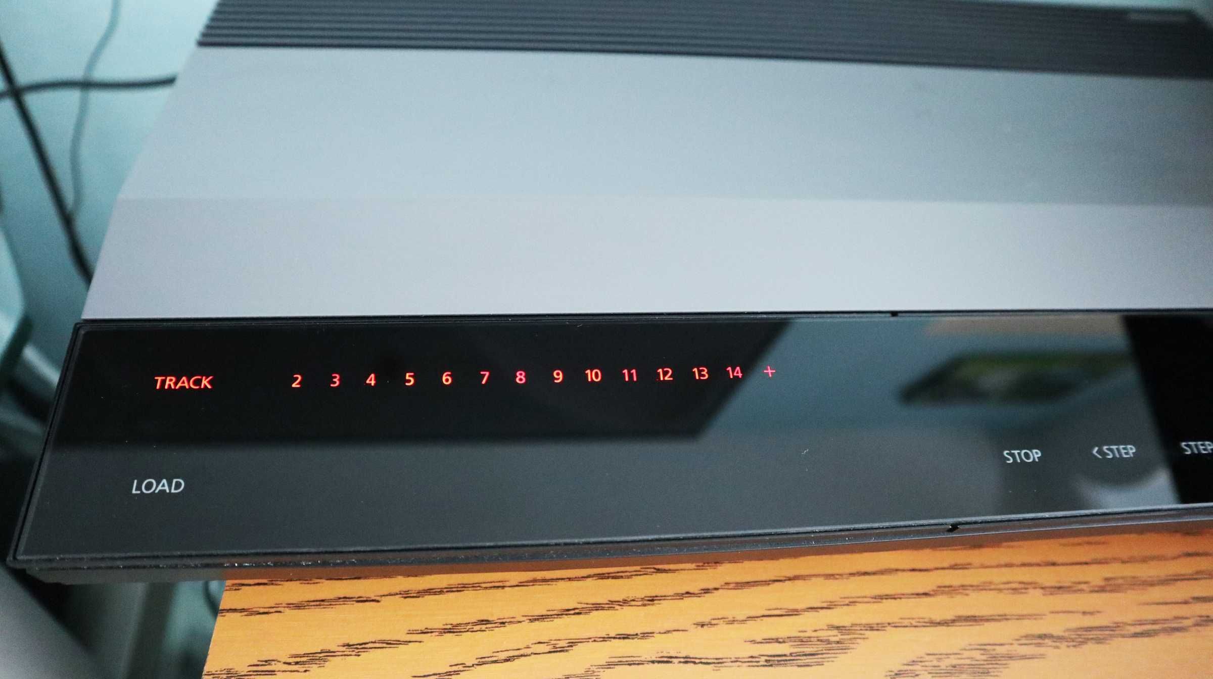 Проигрыватель транспорт Bang Olufsen Beogram CD 3500 Дания