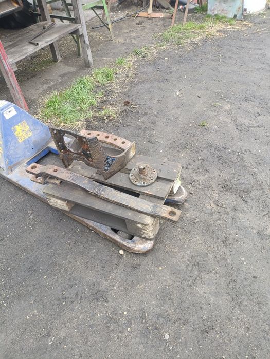 Dolny zaczep ursus c360 355 4011