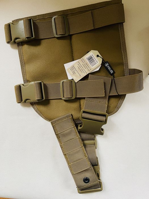 2 x kabura uniwersalna, regulowana + 2x panele udowe molle + GRATIS