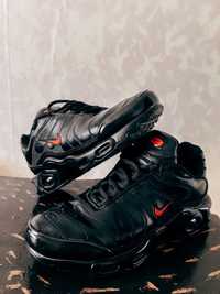 Женские кроссовки  Nike Air Max Plus TN чёрные