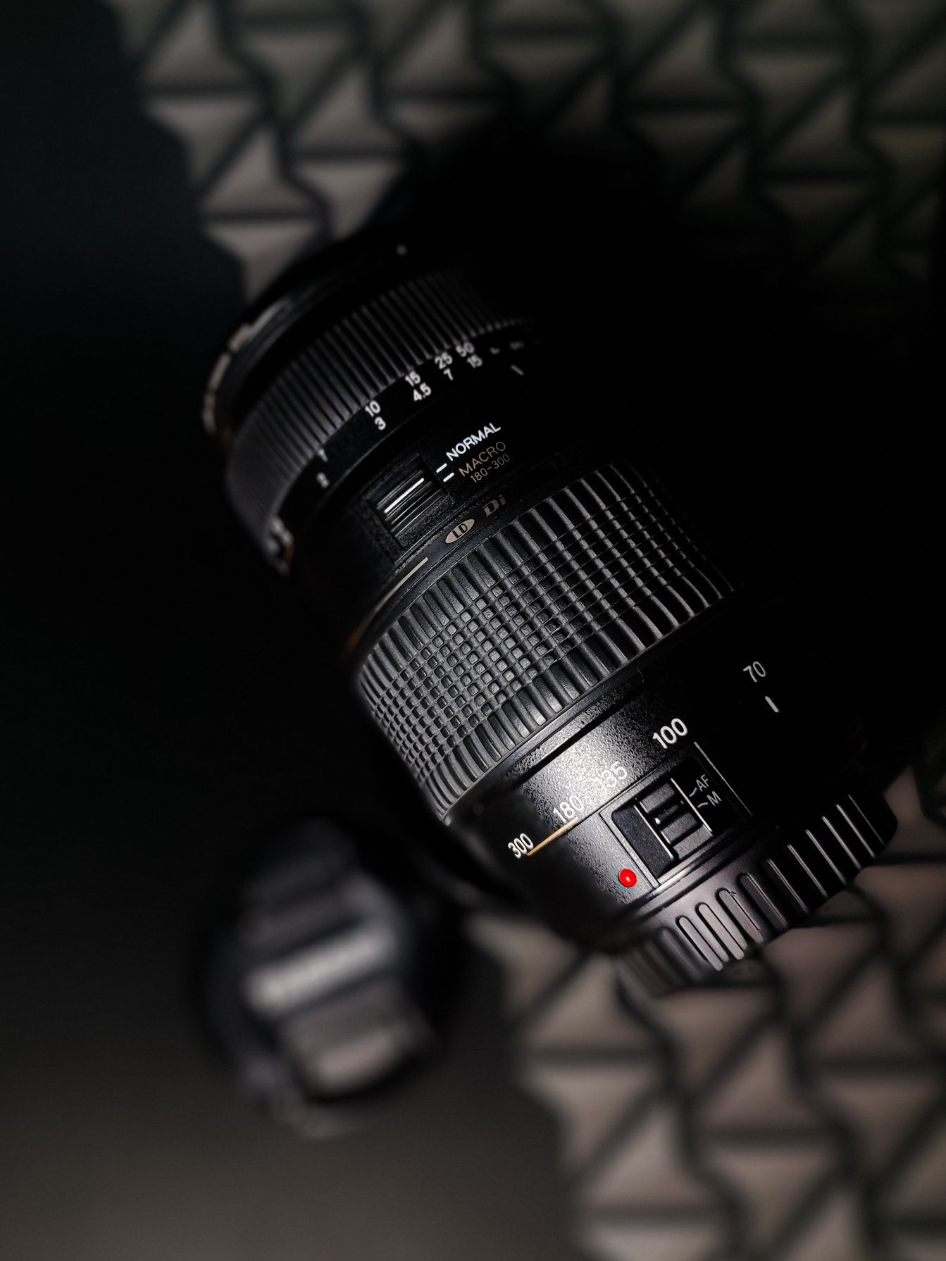 Lente Tamron 70-300mm f/4-5.6 LD Macro Standard