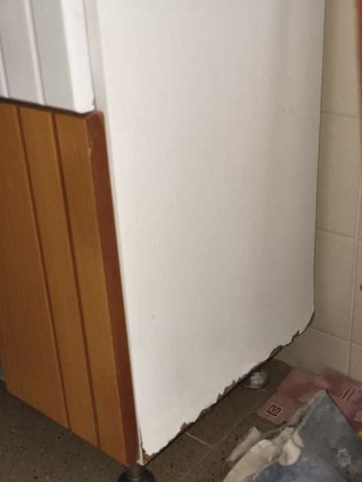 Dois móveis de casa de banho