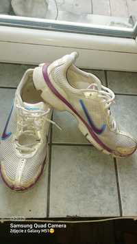 Buty Nike Zoom 39.