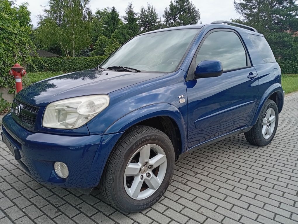 Toyota RAV4,4x4 napęd,hak,klima,2004r