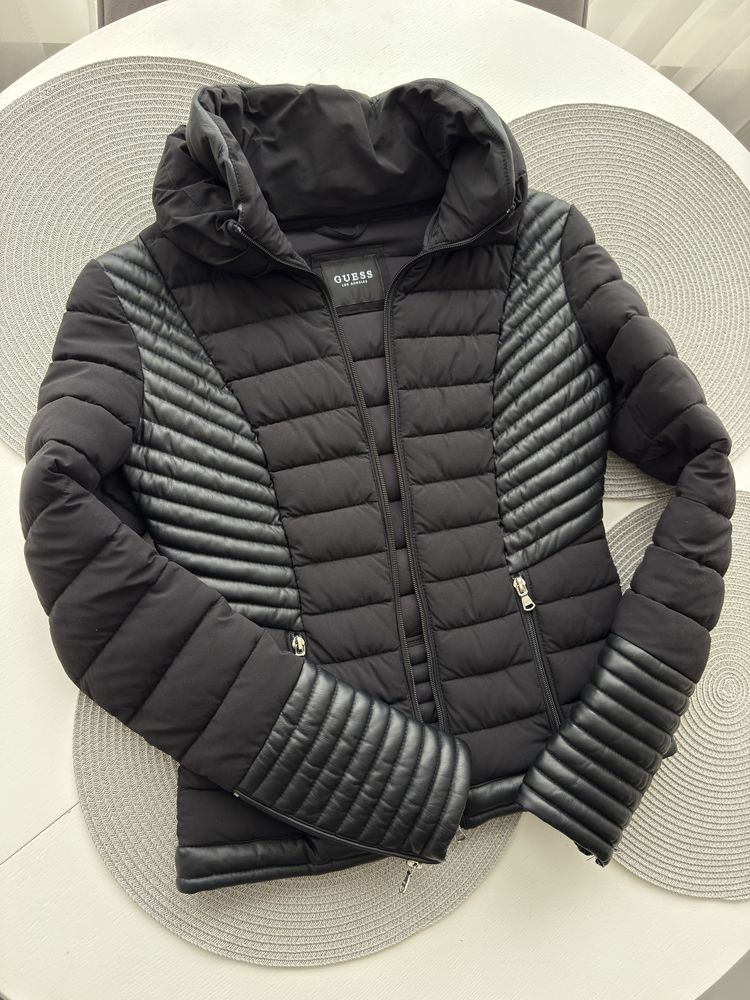 Куртка Guess XS р.