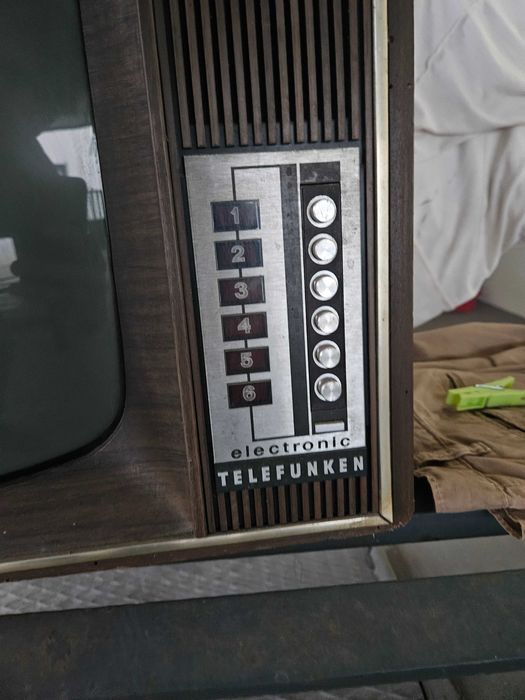 Tv antiga Telefunken