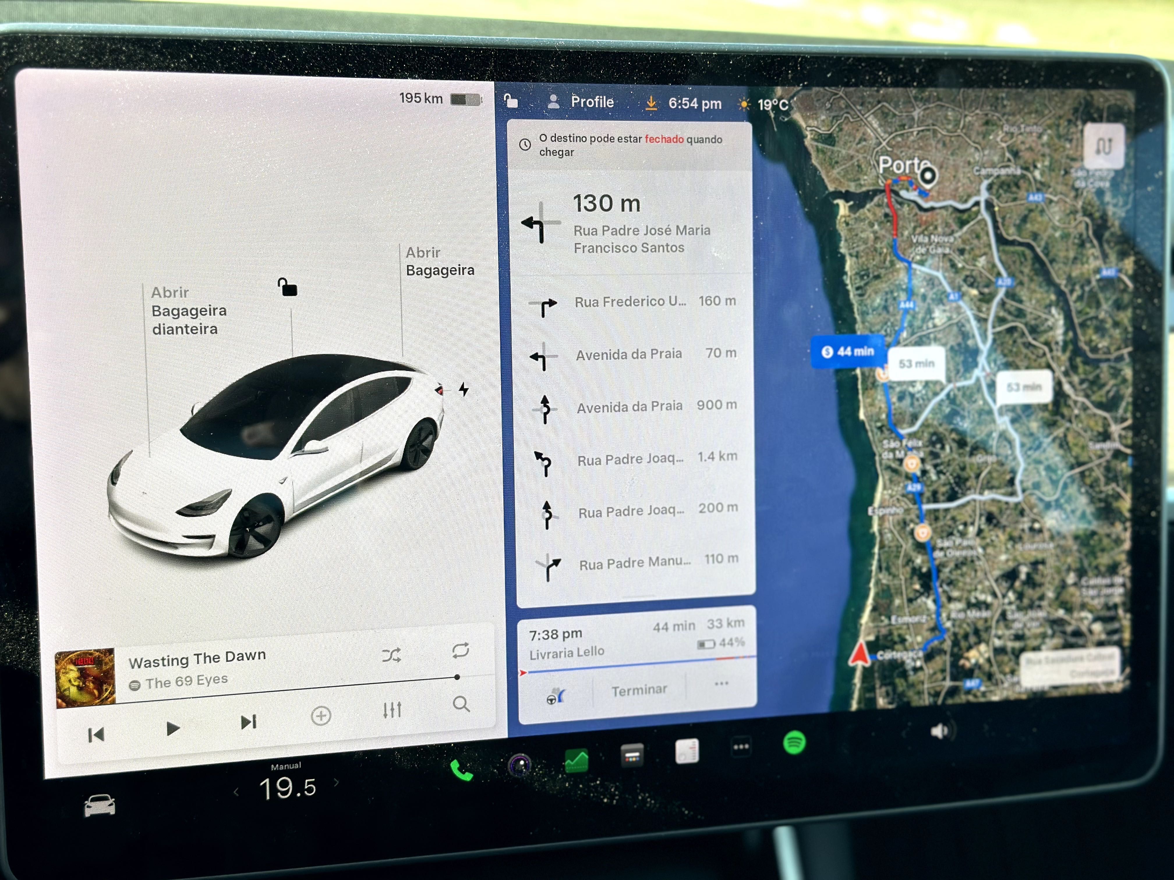 Tesla Model 3 Branco RWD.  Vendo na área do Porto. Merece Atenção!