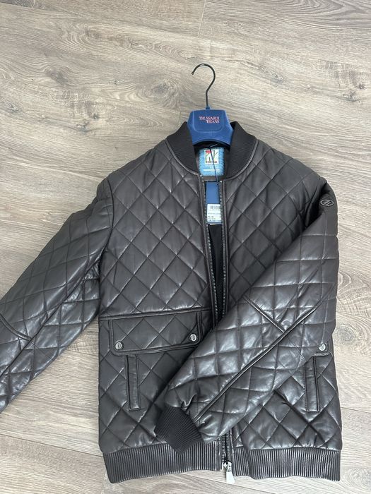 Курточка кожанная , кожанка, бомбер ,Trussardi