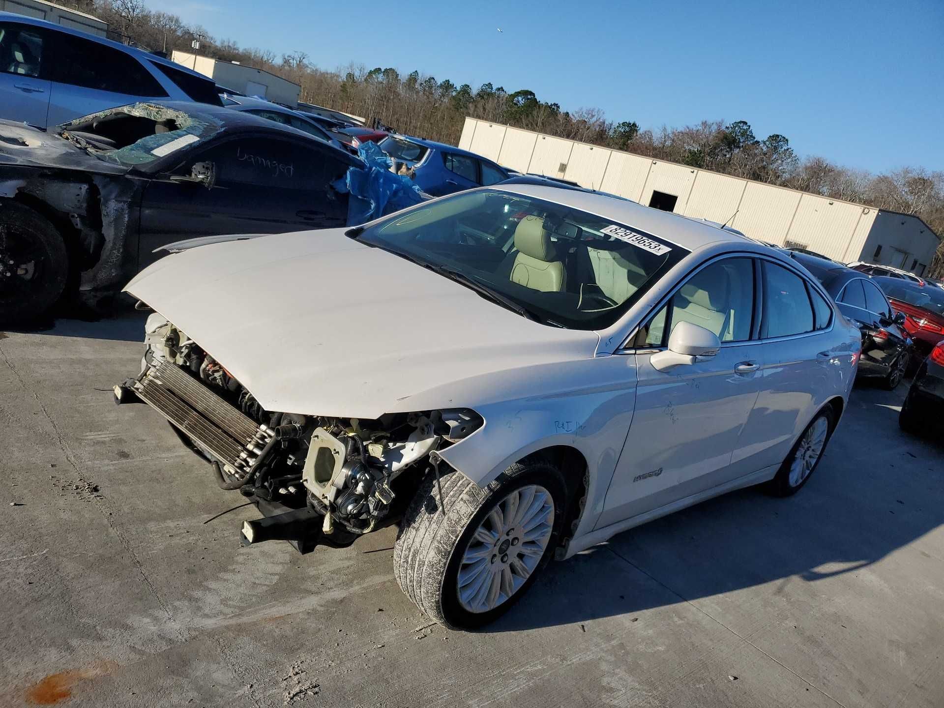 Ford Fusion Hybrid 2015 SE